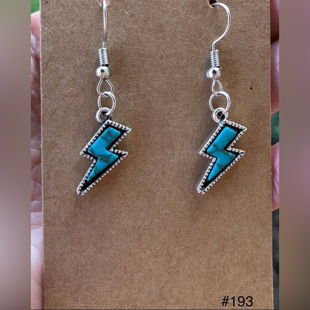 #193 | Turquoise Lightening Bolt Dangle Earrings